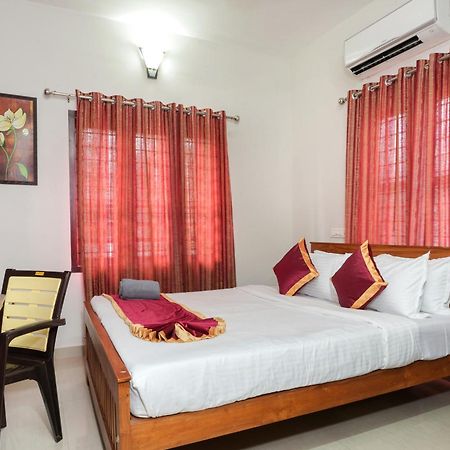 Swapna Home Suites Nedumbassery Exterior foto