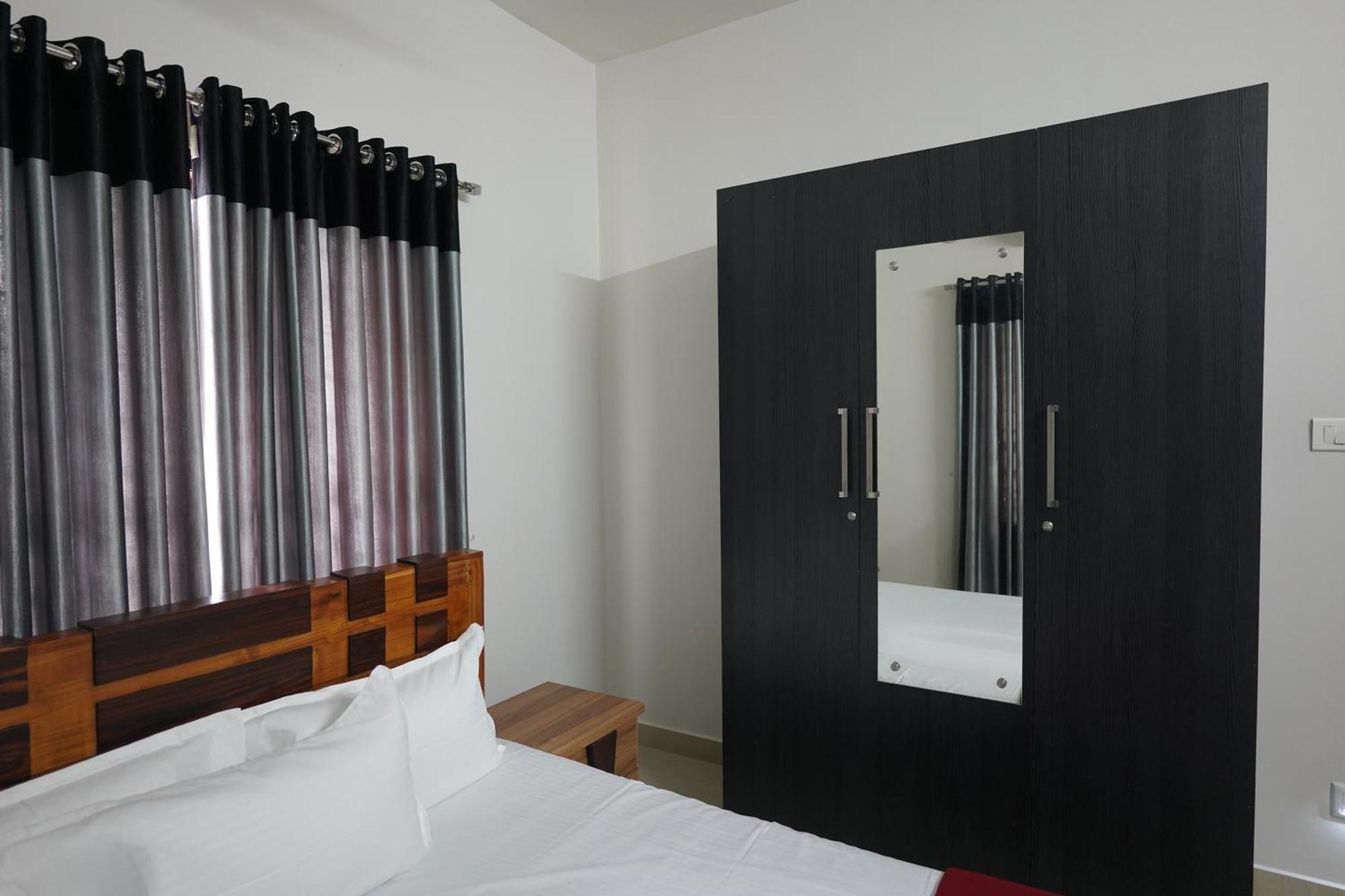 Swapna Home Suites Nedumbassery Exterior foto